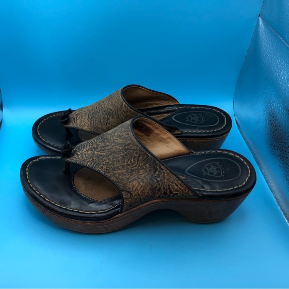 Ariat wedge black brown thong sandals size 7